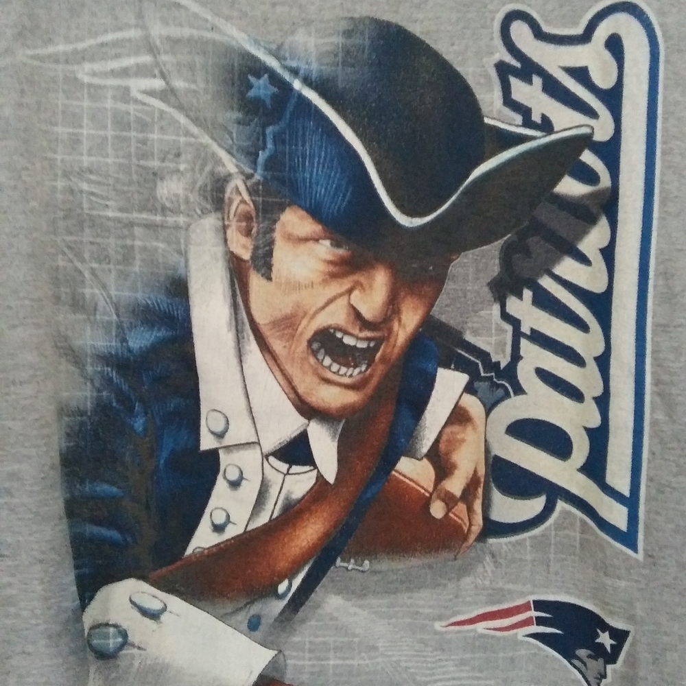 Vintage Patriots NFL T-Shirt